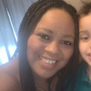 Meet your Posher, Dayna